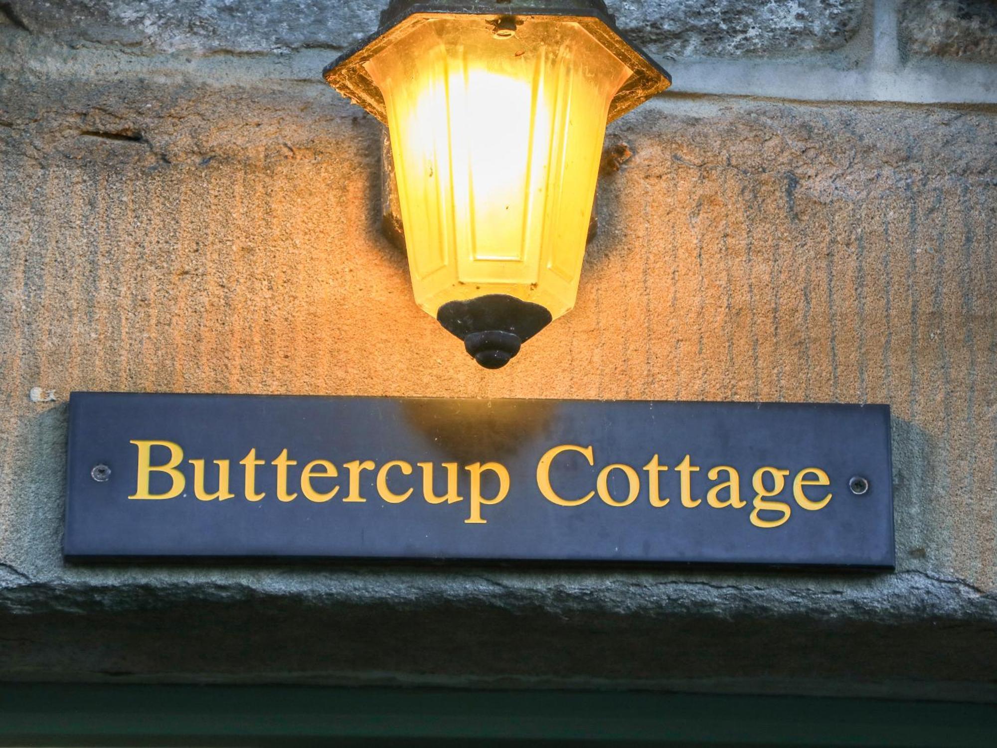 Buttercup Cottage 캐슬턴 외부 사진